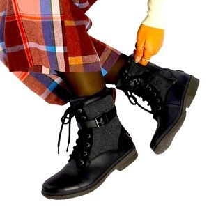 UGG Black Kesey Waterproof Leather Lace Up Winter
Boots Size 6.5